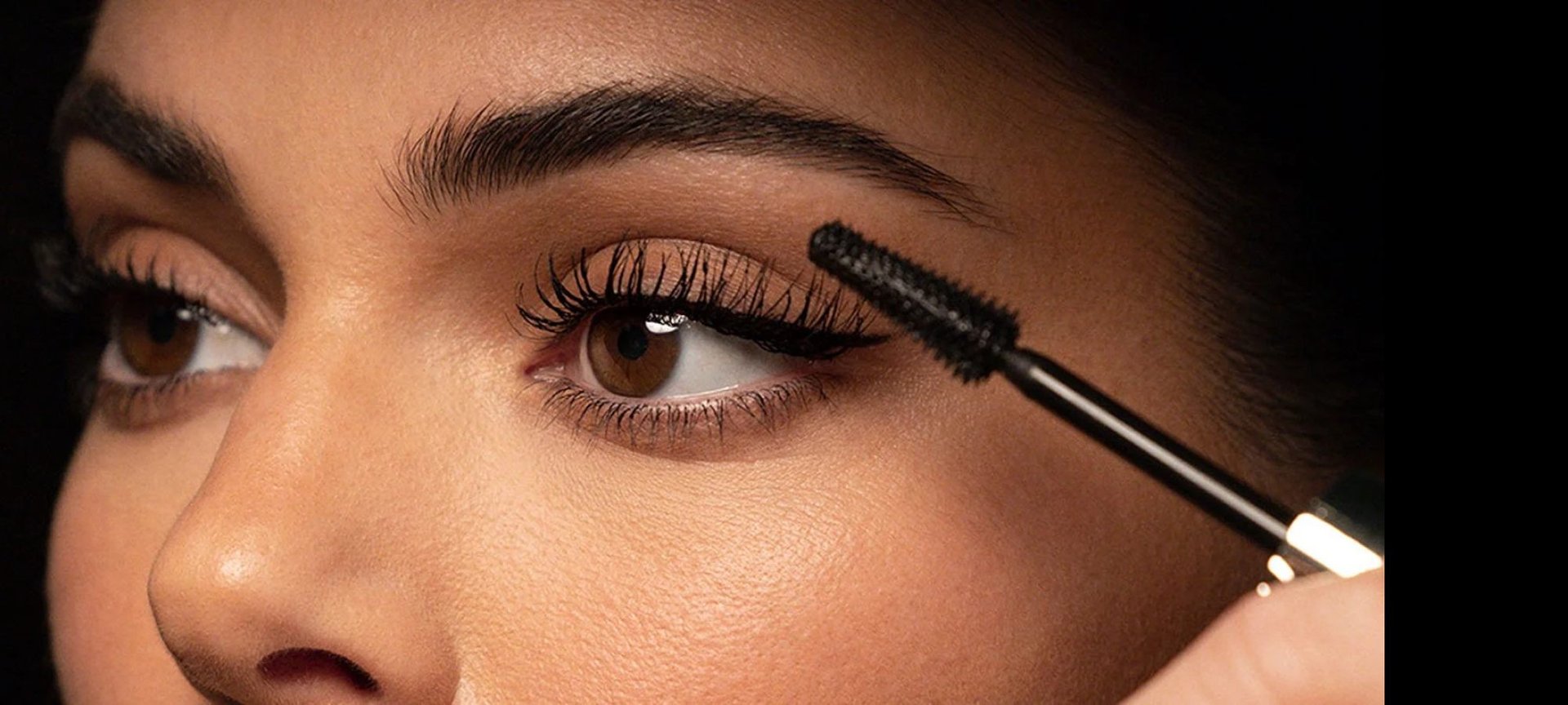 Cara Melentikkan Bulu Mata dengan Mudah