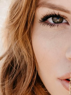5 Cara Merawat Area Mata Dengan Skin Care Yang Mengandung Hyaluronic Acid