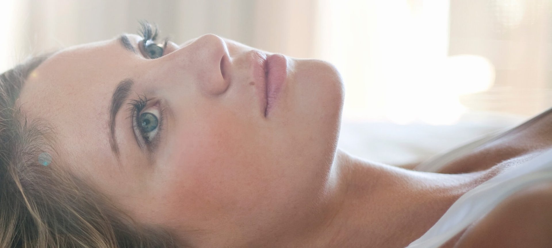 Ini 2 Bahan Aktif Skincare Untuk Menghilangkan Mata Panda