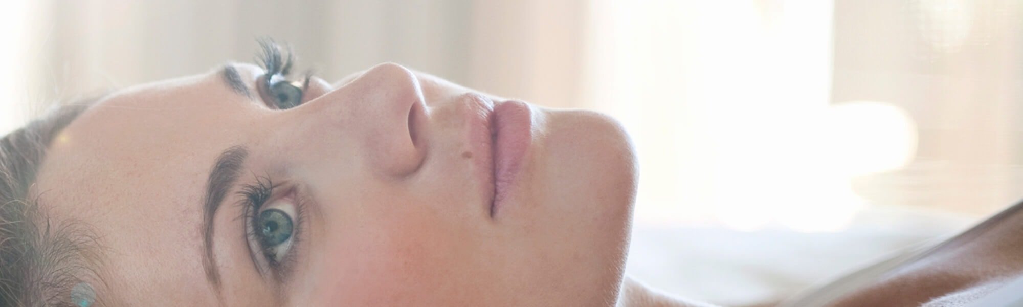 Ini 2 Bahan Aktif Skincare Untuk Menghilangkan Mata Panda