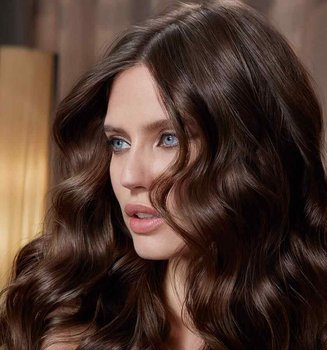 Rekomendasi Model Rambut Segi Layer Oval 3 Tingkat
