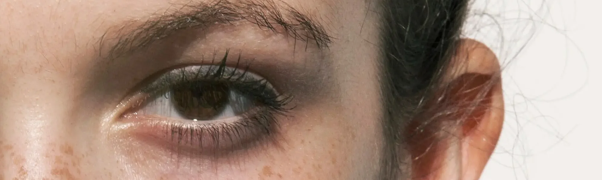 Cara Menghilangkan Mata Panda Dengan Eye Serum Secara Efektif