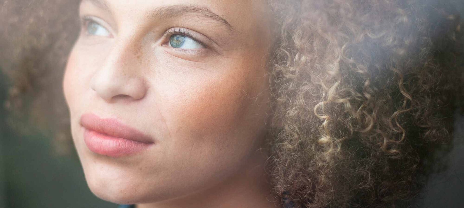 5 Cara Yang Bisa Kamu Lakukan Untuk Atasi Pengaruh Polusi Pada Kulit Min