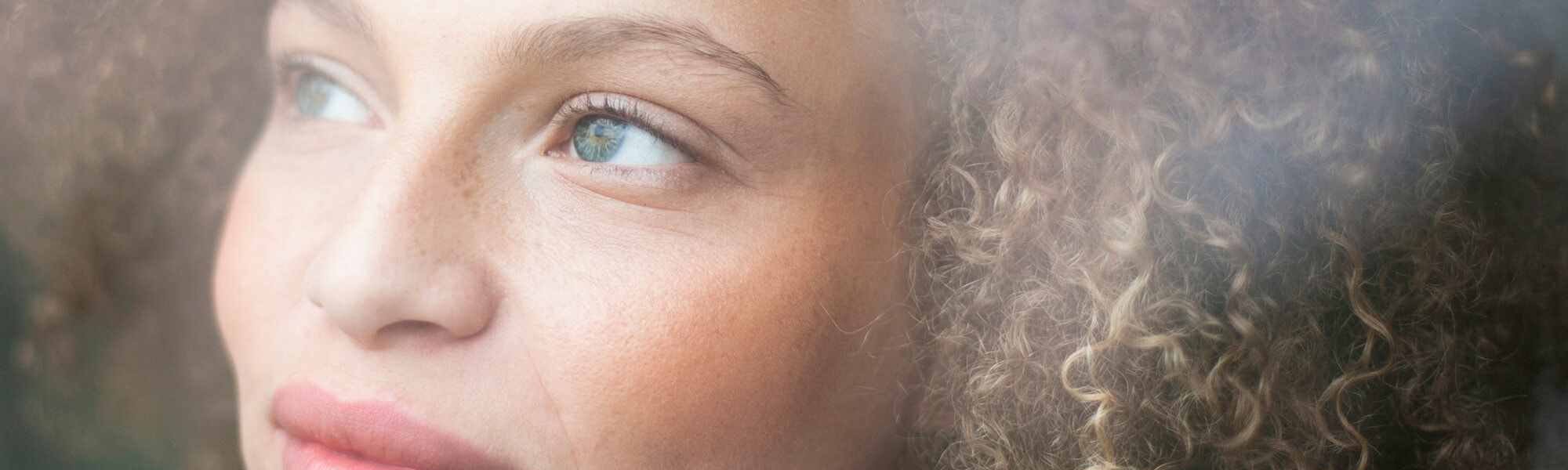 5 Cara Yang Bisa Kamu Lakukan Untuk Atasi Pengaruh Polusi Pada Kulit Min