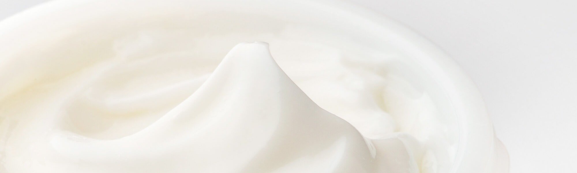 Ini 3 Alasan Pentingnya Melakukan Rutinitas Skincare Malam Hari Min