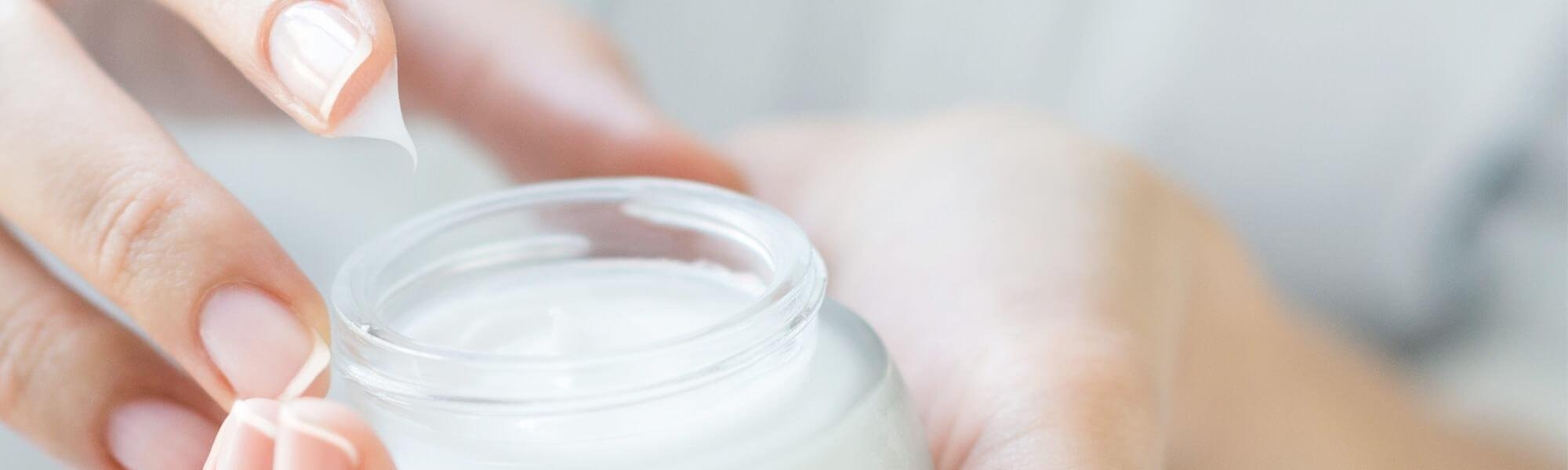 Intip Manfaat Pelembab Kulit Kering Terbaru LOral Revitalift Hyaluronic Acid Min