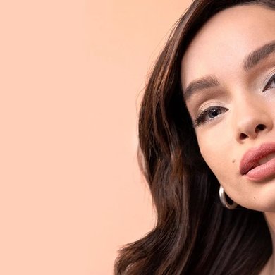 02 Vignettes Article A Foundation To Enhance All Your Beauty Looks